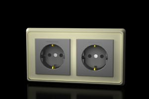 Furutech FP-SWS-D (G) 24 k Gold - Isolierstoff Frontplatte....