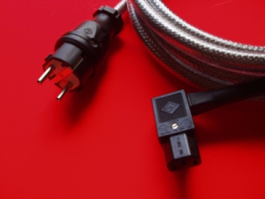 Das High-End Netzkabel mit 3x1,5cm²